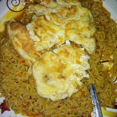 A picture of Indomie and egg.