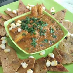 A picture of Baby corn salsa masala with Roti Nachos.