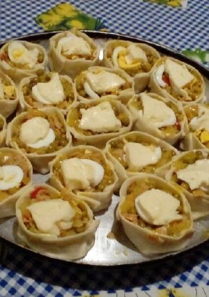 Una foto de Tartaletas de jamón, arvejas y queso