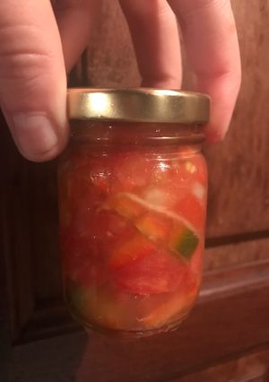 Una foto de Ensalada criolla ideal para tener en la heladera