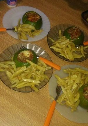 Una foto de Zapallitos rellenos Con Papas Fritas