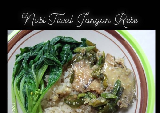 Nasi tiwul jangan rese (ikan asin)