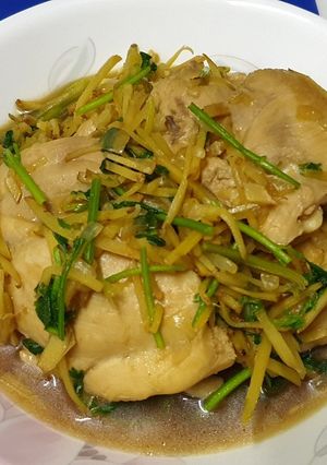 รูปของ #อาหารง้ายง่าย ไก่ต้ม กับ อะไรก็ได้ที่มี