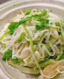 Bánh đa khô xào cải bắp