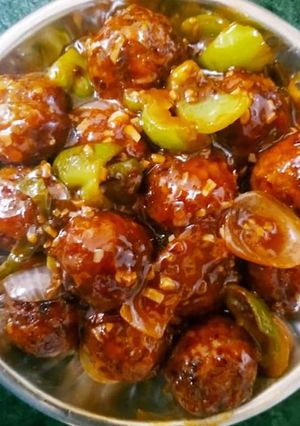 A picture of Veg Manchurian.