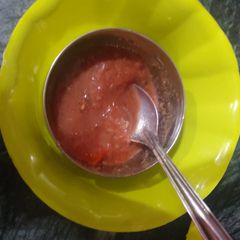 A picture of Tamatar chutney.
