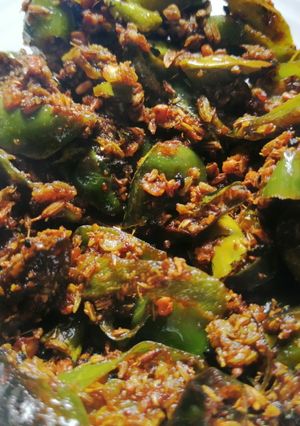 मिर्च के टपोरे (Mirch ke tapore recipe in Hindi) रेसिपी मुख्य फोटो