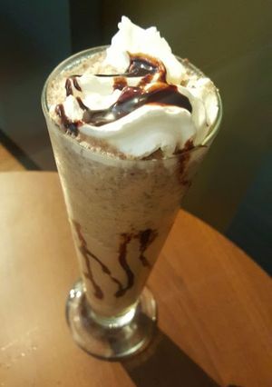 A picture of Cold Coffee with Ice Cream.