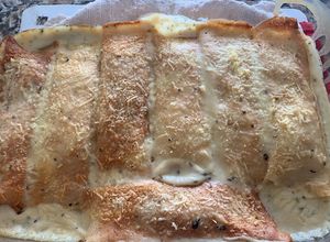 Una foto de Crepes de pollo y champiñones