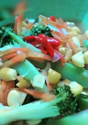 Foto resep Sauted Rainbow Veggies/Tumis Sayur Pelangi