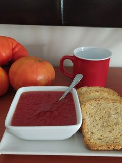Una foto de Mermelada de tomate rojo