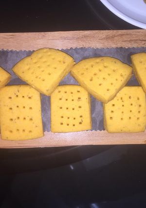 A picture of Cheese biscuit.