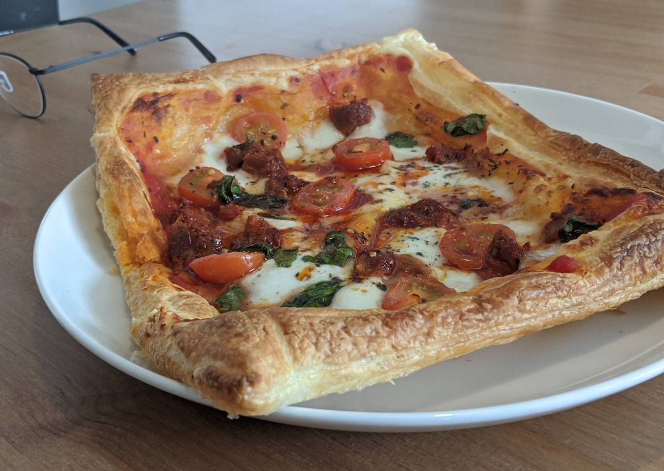 Tricolore easy puff pastry pizzas with chorizo