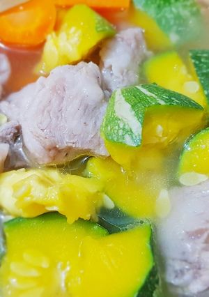Hình của món Canh sườn bí non cà rốt.