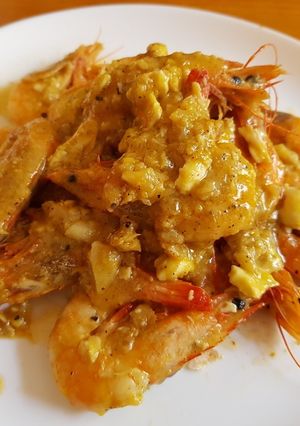 Hình của món Tôm sốt trứng muối.