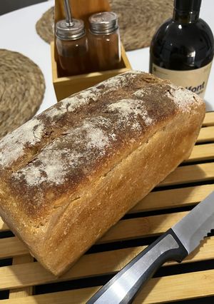 Una foto de Pan de molde de espelta de masa madre !!!!