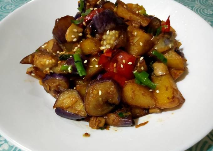 Cara Gampang Membuat Chinese Style Eggplant Dish/Tumis Terong Kentang, Enak Banget