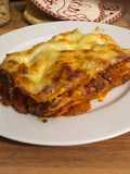 Lasagne mit Rindfleisch, Karotten und Béchamel