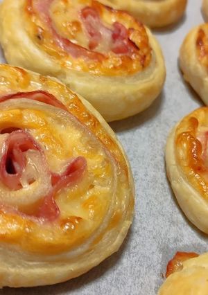 A picture of Mini pizza 🍕 🍕 🍕.