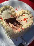 Torta Blank Space Explosiva 🔪
