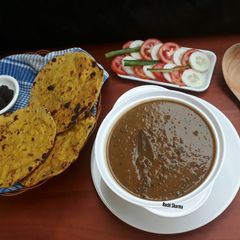 A picture of Kaali Dal Maa ki dal.
