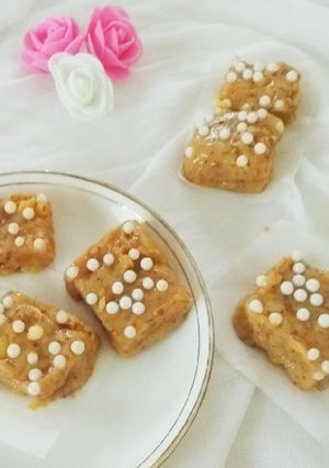 A picture of Jamoncillo DeLeche (Milk Fudge).