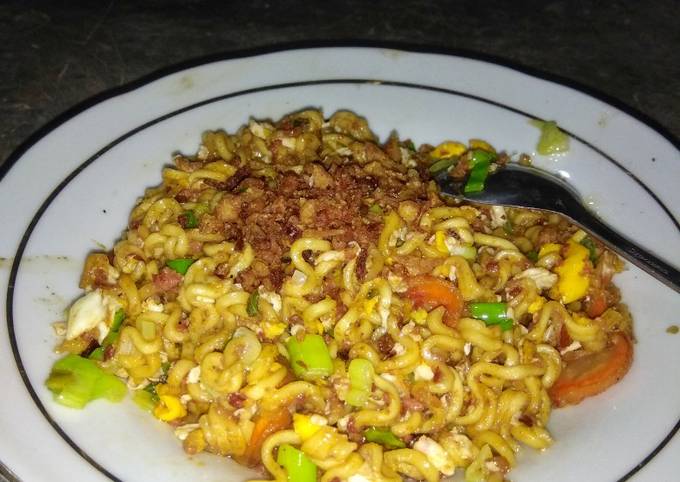 Resep Mie Sedap Goreng Ala Rumahan Oleh Saluna Mahira - Cookpad