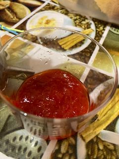 Una foto de Mermelada de pimiento rojo