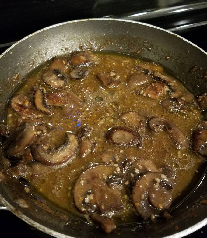 A picture of Sauteed mushrooms.