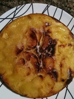 Una foto de Torta invertida de manzanas 🍎