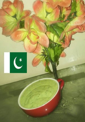 A picture of Spinach Mango Smoothe.