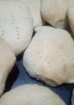 Una foto de Cemitas de manteca..