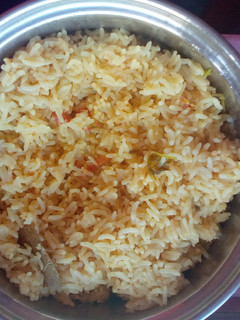 தக்காளி சாதம் (Thakkaali satham recipe in tamil) செய்முறை முக்கிய புகைப்படம்