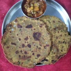 A picture of Healthy Moong Vegetable Paratha.