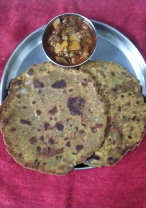 A picture of Healthy Moong Vegetable Paratha.