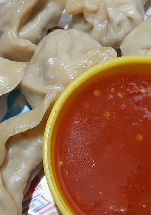 टमाटर की मोमोज चटनी (Tamatar ki momos chutney recipe in hindi) रेसिपी मुख्य फोटो