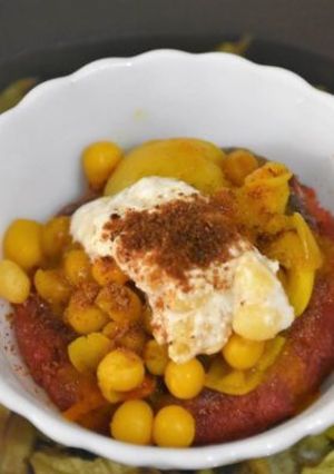 A picture of Beetroot, apple and carrot cutlet chat.