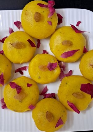 A picture of Badam peda.
