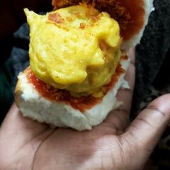 Vada pav A picture of Vada pav.