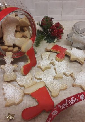 Foto di Biscotti di frolla speziati allo zenzero e cannella