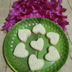 A picture of Coconut Burfi.