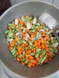 Foto resep Oseng buncis ayam wortel