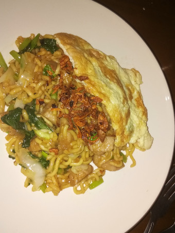 Cara Buat Mie Goreng Becek dgn bakso telur Ekonomis