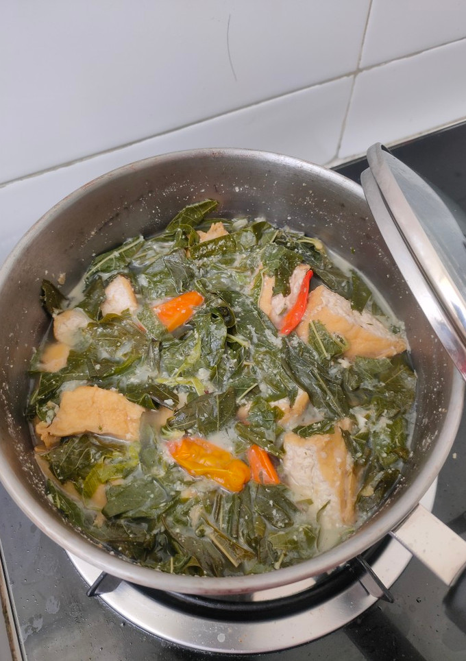 Foto resep Bobor daun singkong tahu cue