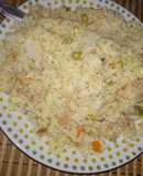 Arroz a la jardinera con atún revuelto