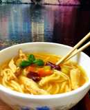 شوربة النودلز الصينية 🍜