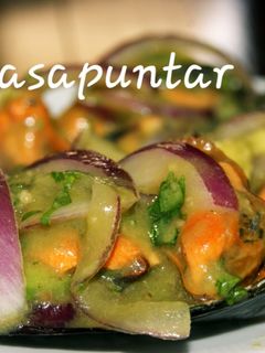 Una foto de Ceviche de mejillones 🥑 🥂 🍈