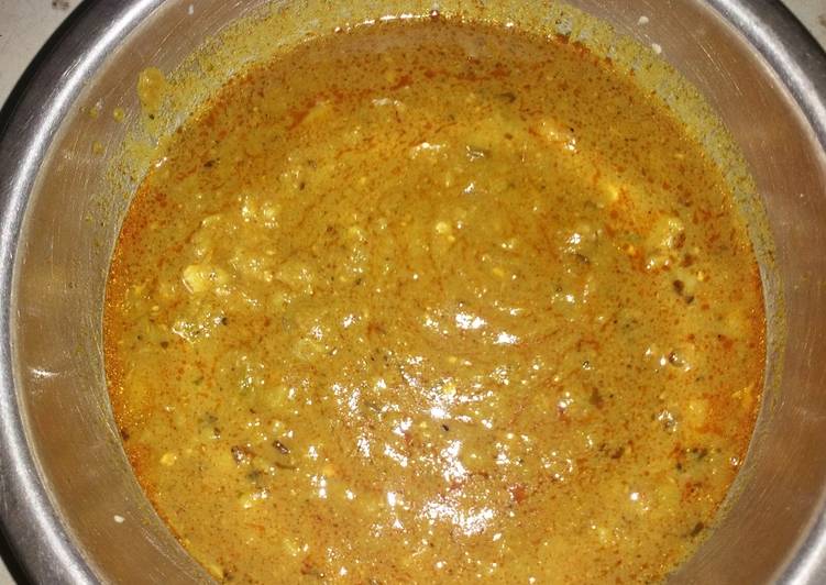 Aloo matar gravy