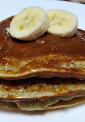 Una foto de Panqueques de banana con dulce de leche