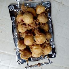 A picture of Yam balls.